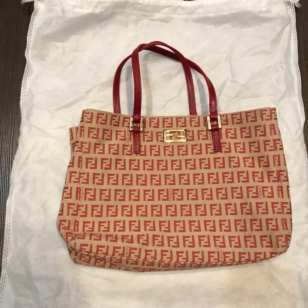 Fendi logo tote